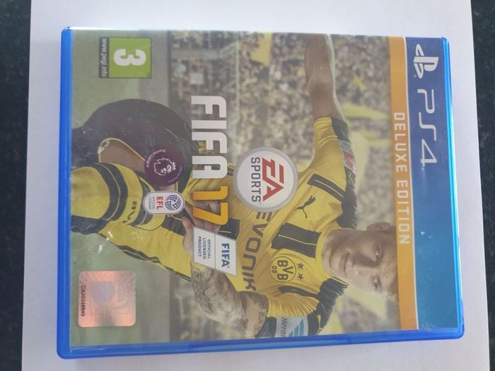 Fifa Bundle PS4 - Mint Condition