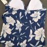 Ladies swimsuit Image 4