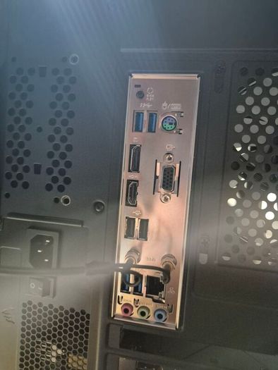 Gaming PC Ryzen 7 5800X, RX 7700 XT, 32gb Ram, 1TB M.2 Ssd, 750w Psu, Wifi/bt