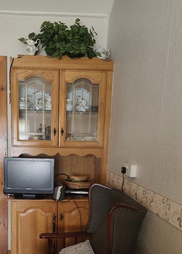 Kitchen dresser