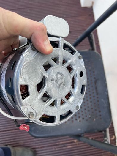 Genteq blowing motor