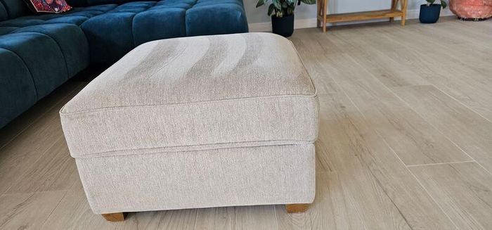 EZ living ottoman