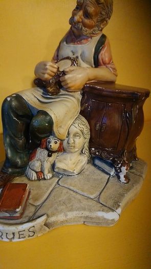 Vintage  figurine with Certificate