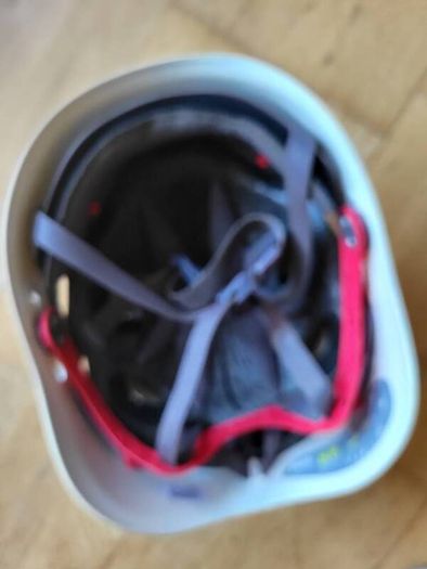 Womem's ock climbing helmet