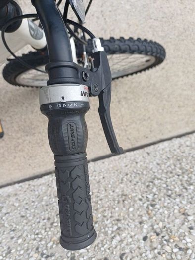 Standard road bike