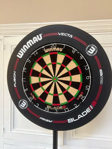 Winmau Blade 6 Darts Setup Complete Bundle