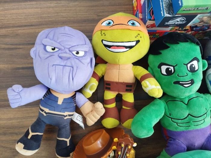 toys,