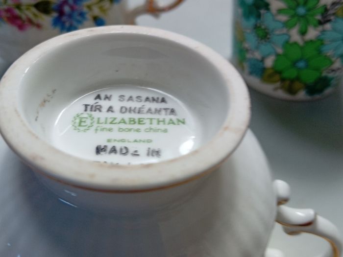 Mixed lot of China Teacups