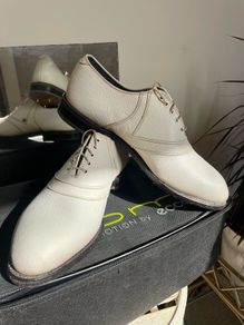 Vintage Footjoy classic golf shoes mens in cream leather