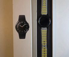 Samsung Galaxy Watch 4 Classic (42mm) with Original Charger