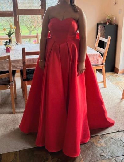 Red Hermione 1093 Ty ball / debs dress