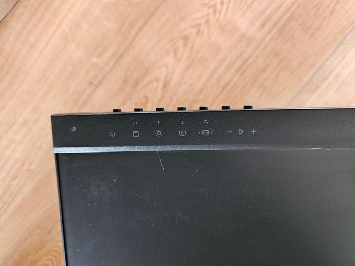Lenovo E24-20 monitor