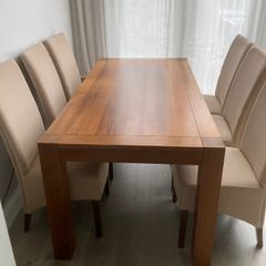 Dining Table & 6 Chairs