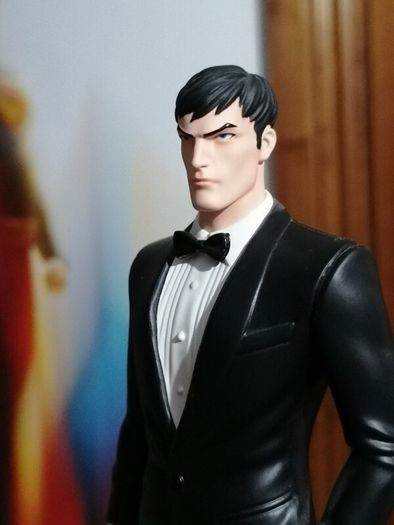 Batman Bruce Wayne DC Comics Kotobukiya Action Figure