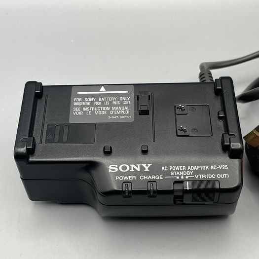 SONY Handycam AC-V25 Power Adapter Or Battery Charger