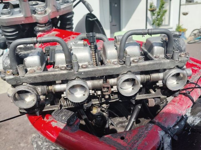 Suzuki bandit carbs 600 1995