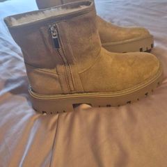 NEW Schuh Women Boots- Size UK 5