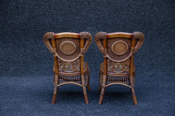 2 chairs.