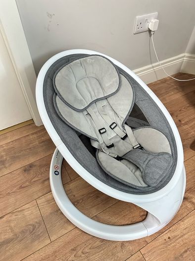 Baby swing