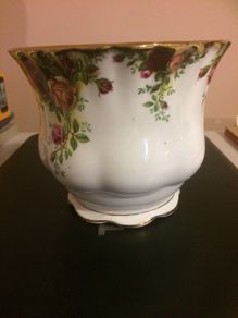 royal Albert 1962 stamped flower pot free postage
