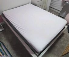White Ottoman double bed with detachable headboard