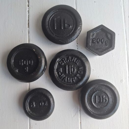 Vintage & Antique Cast Iron Scale Weights