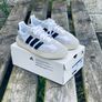 Adidas original size 9 Image 2