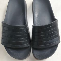 Adidas sliders black size 4 kids