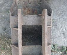 1 and a half foot digging bucket of ford digger