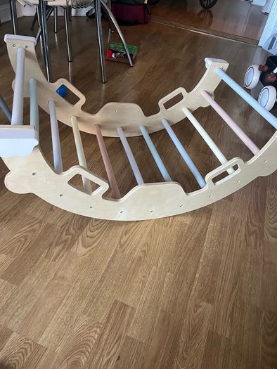 Wooden climbing arch