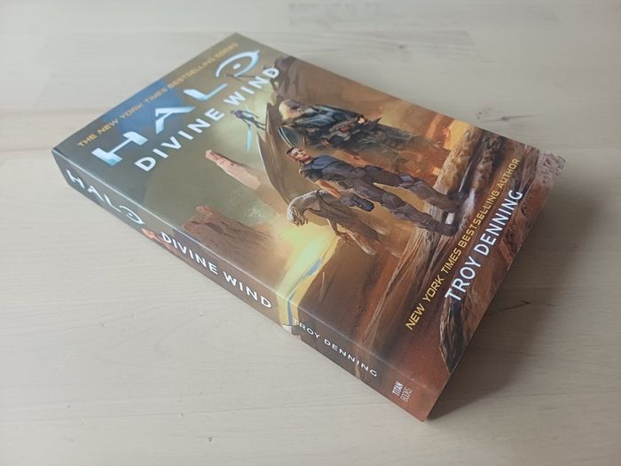 Halo Last Light & Divine Wind by Troy Denning (Science Fiction Paperbacks 2015)
