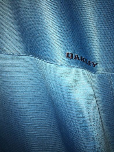 Oakley training Top with zip size xxl