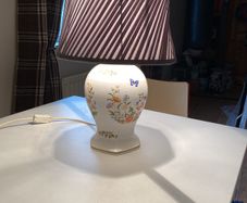 Lamp - Aynsley cottage garden with shade