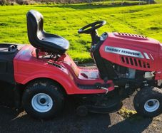 Ride on mower