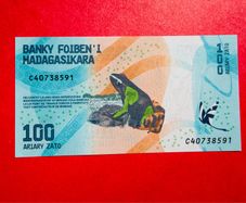 Madagascar.  100. ARIARY  2017   PICK  97   ( Uncirculated )