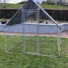 Galvanised steel walk-in chicken cage 2x2x1.92m