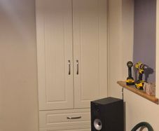 fitted wardrobe
