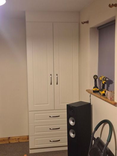 fitted wardrobe