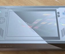 ASUS ROG Ally Z1 RC71L Extreme Handheld Gaming PC Mint Condition