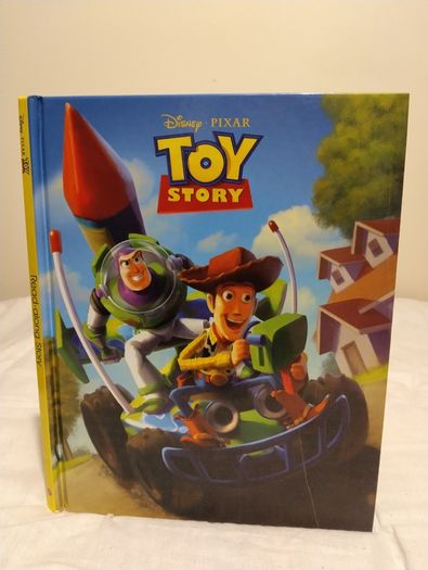 Disney My Favourite Adventures, 5 read along hardback storybooks and cd set