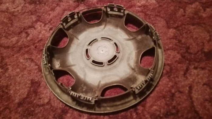 1 x Toyota Corolla Genuine 14'' Hubcap Wheel Trim Cover