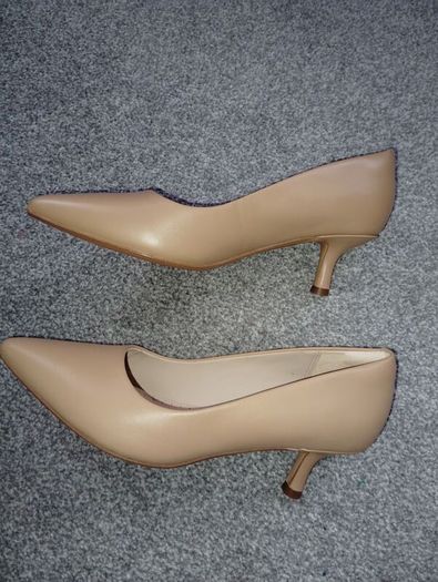 New.Clarks women high heel shoes.size UK7