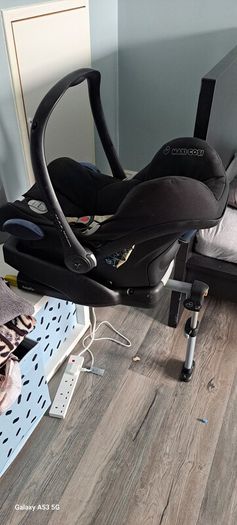 free maxi cosy baby car seat and base fo isofix