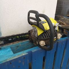 chainsaw