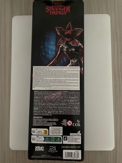SEALED stranger things bundle x2 Funko pops and 12 inch figure