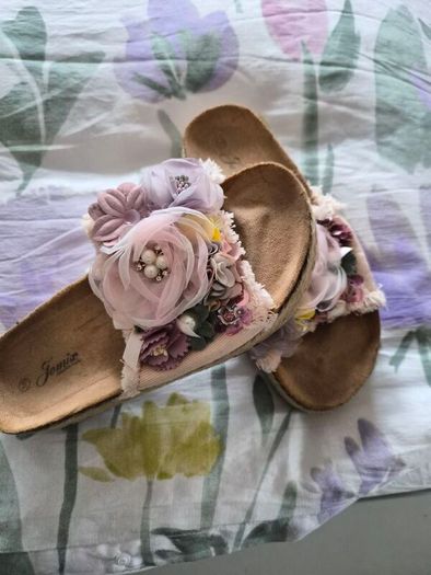 sandles