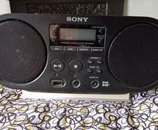 Sony CD Player/Boombox with DAB and FM Radio + 2 packs of Plus C batteries