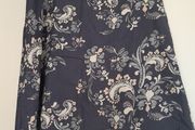 Skirt in dark purple with flower print