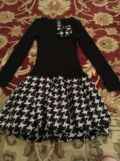 Beautiful Tahari Dress size-5-6 years
