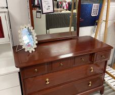 Dressing table